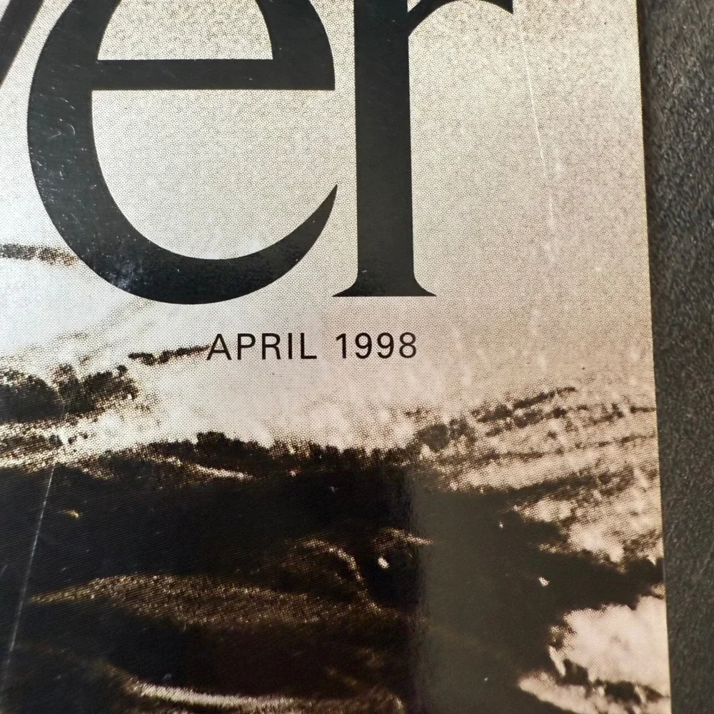 Discover Magazine April‎ 1998 New Women of the Ice Age Science Edition